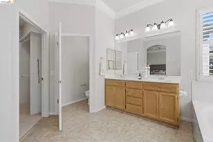 350 Gladstone Dr, Brentwood, CA 94513 - Photo 32