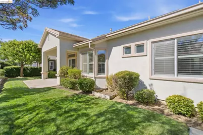350 Gladstone Dr, Brentwood, CA 94513 - Photo 42
