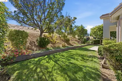 350 Gladstone Dr, Brentwood, CA 94513 - Photo 38