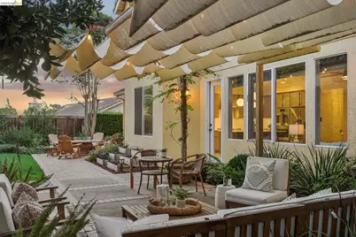 489 Gray Ct, Benicia, CA 94510 - Photo 12