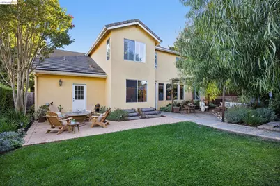 489 Gray Ct, Benicia, CA 94510 - Photo 98