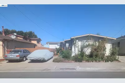 2415 109th Ave, Oakland, CA 94603 - Photo 1