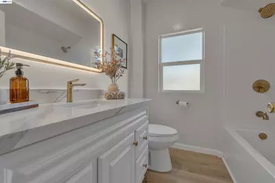 2468 82nd Ave, Oakland, CA 94605 - Photo 18