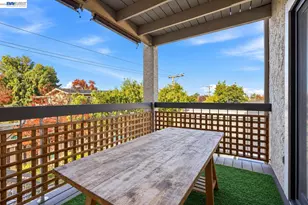 5547 Russo Dr, San Jose, CA 95118 - Photo 18