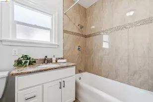 2229 21st Ave, Oakland, CA 94606 - Photo 20