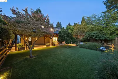 2659 Carisbrook Dr, Oakland, CA 94611 - Photo 70