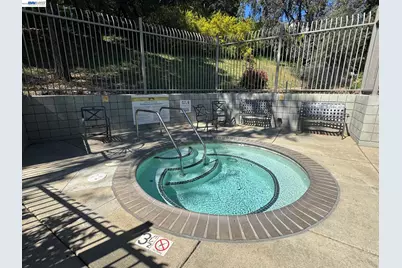 630 Canyon Oaks Drive #D, Oakland, CA 94605 - Photo 42