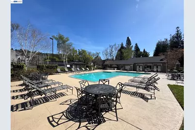 630 Canyon Oaks Drive #D, Oakland, CA 94605 - Photo 34