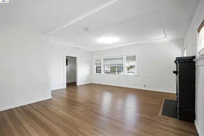1646 51st Ave, Oakland, CA 94601 - Photo 10