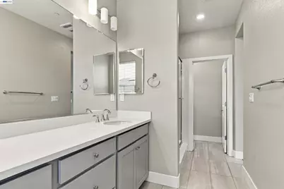 24217 2nd St, Hayward, CA 94541 - Photo 32