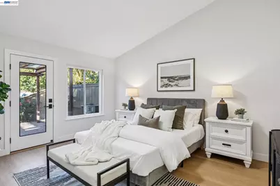 7673 Helmsdale Dr, San Jose, CA 95135 - Photo 50