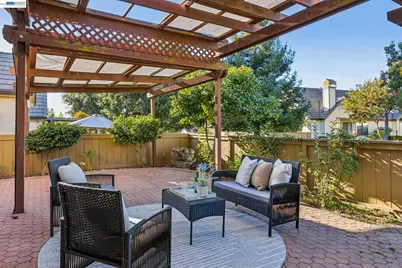 7673 Helmsdale Dr, San Jose, CA 95135 - Photo 68