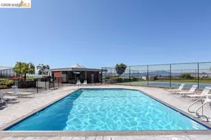555 Pierce St, Albany, CA 94706 - Photo 4