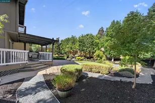 1409 Stonehedge Dr, Pleasant Hill, CA 94523 - Photo 36