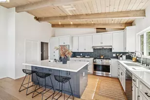 25 Ascot Ct, Oakland, CA 94611 - Photo 20