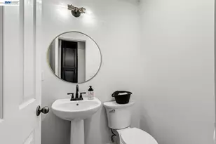 223 Washington Pl, West Sacramento, CA 95605 - Photo 26