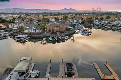 2012 Windward Pt, Discovery Bay, CA 94505 - Photo 4