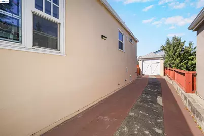 250 Cherrywood Ave, San Leandro, CA 94577 - Photo 42