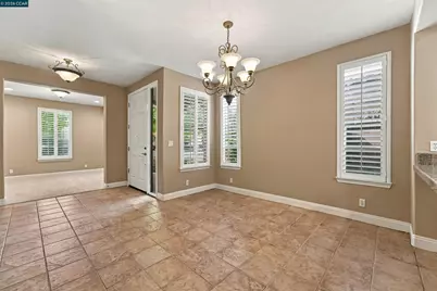 371 Perazul Cir, Sacramento, CA 95835 - Photo 6