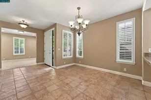 371 Perazul Cir, Sacramento, CA 95835 - Photo 6