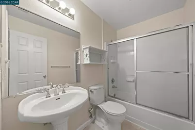 1430 Bel Air Dr #307, Concord, CA 94521 - Photo 18