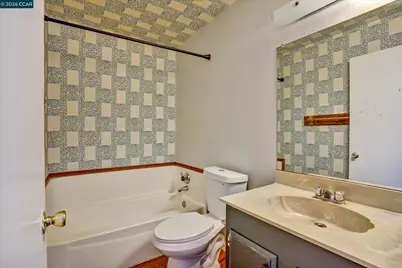 156 Trident Dr, Pittsburg, CA 94565 - Photo 20