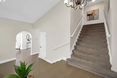 24346 Chandler Rd, Hayward, CA 94545 - Photo 18