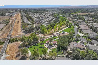 1315 Muscat Ct, Brentwood, CA 94513 - Photo 46