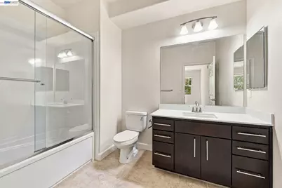 1565 McCandless Dr, Milpitas, CA 95035 - Photo 28