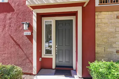 1565 McCandless Dr, Milpitas, CA 95035 - Photo 2