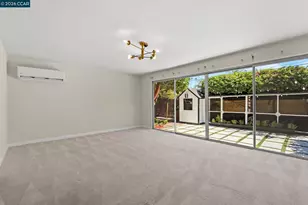 6422 Lubao Ave, Woodland Hills (los Angeles), CA 91367 - Photo 6