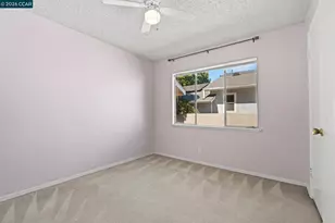 6422 Lubao Ave, Woodland Hills (los Angeles), CA 91367 - Photo 20