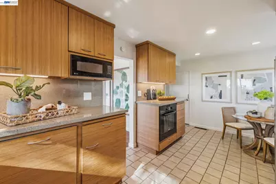 5624 Greenridge Rd, Castro Valley, CA 94552 - Photo 32