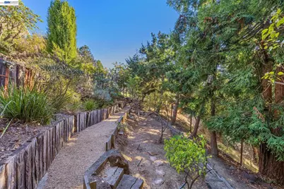 5624 Greenridge Rd, Castro Valley, CA 94552 - Photo 92