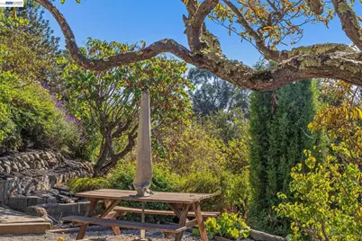 5624 Greenridge Rd, Castro Valley, CA 94552 - Photo 82