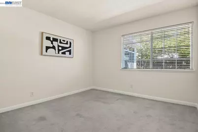 32510 Lake Temescal Ln, Fremont, CA 94555 - Photo 14
