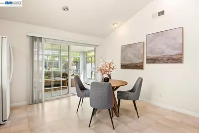 32510 Lake Temescal Ln, Fremont, CA 94555 - Photo 8