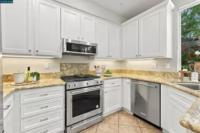 1116 Maggie Ln, Walnut Creek, CA 94597 - Photo 10
