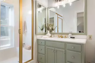 5200 Golden Gate Ave, Oakland, CA 94618 - Photo 32