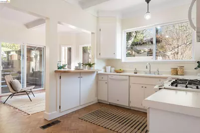 5200 Golden Gate Ave, Oakland, CA 94618 - Photo 16