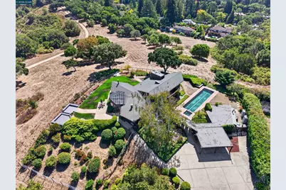 13 Bel Air Dr, Orinda, CA 94563 - Photo 2