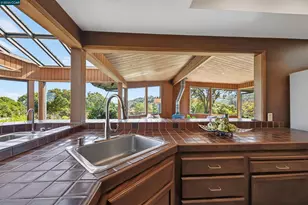 13 Bel Air Dr, Orinda, CA 94563 - Photo 32