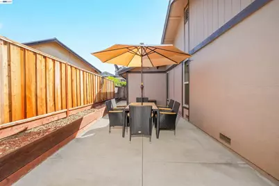 5551 Guadalupe Ct, Concord, CA 94521 - Photo 12