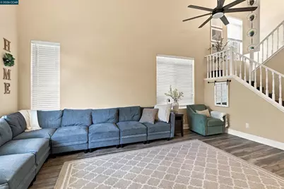 2348 Woodhill Dr, Pittsburg, CA 94565 - Photo 6