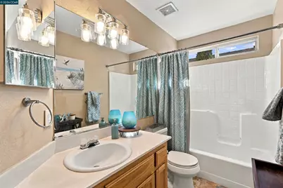 2348 Woodhill Dr, Pittsburg, CA 94565 - Photo 30