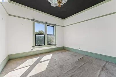 1715 Bay St, Alameda, CA 94501 - Photo 36