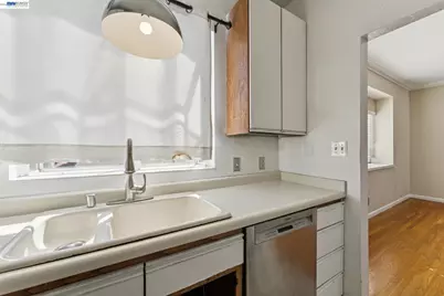 1715 Bay St, Alameda, CA 94501 - Photo 58