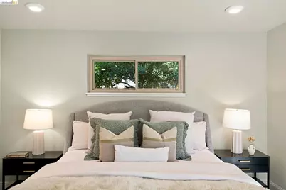 925 Juanita Dr, Lafayette, CA 94595 - Photo 48