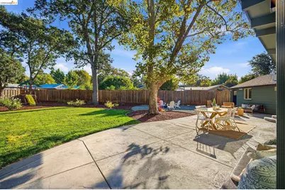 925 Juanita Dr, Lafayette, CA 94595 - Photo 56