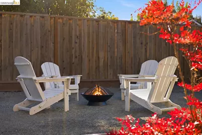 925 Juanita Dr, Lafayette, CA 94595 - Photo 64